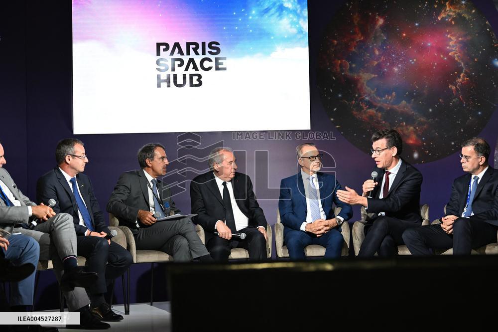 Francois Bayrour Visit To Paris Air Show - Le Bourget