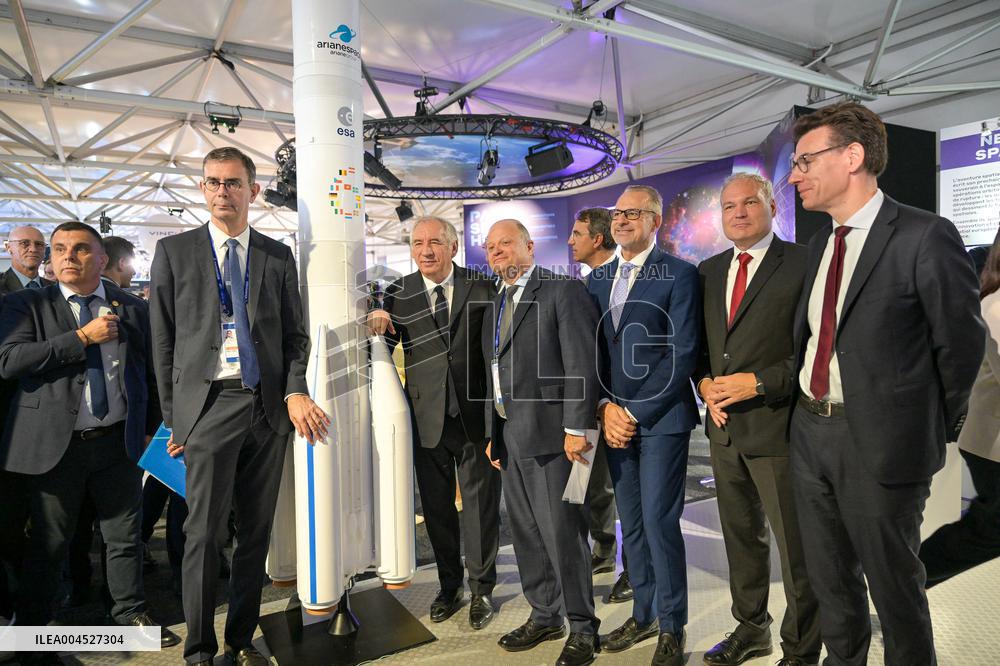 Francois Bayrour Visit To Paris Air Show - Le Bourget