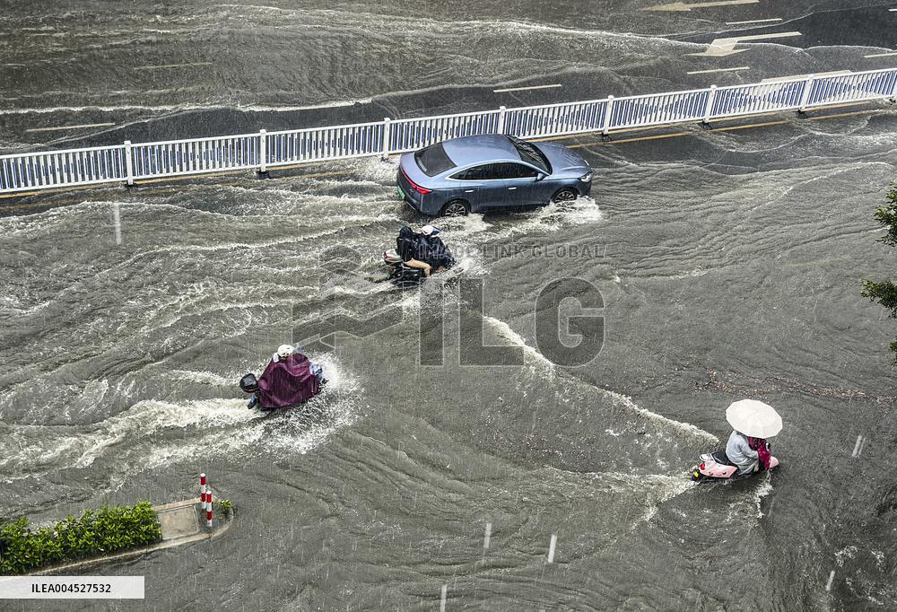 Rainstorm Hit Nanning