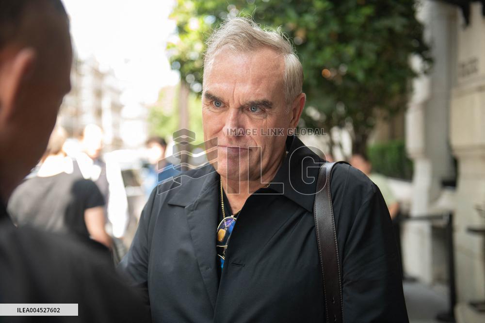 Morrissey Leaves His Hotel - Paris