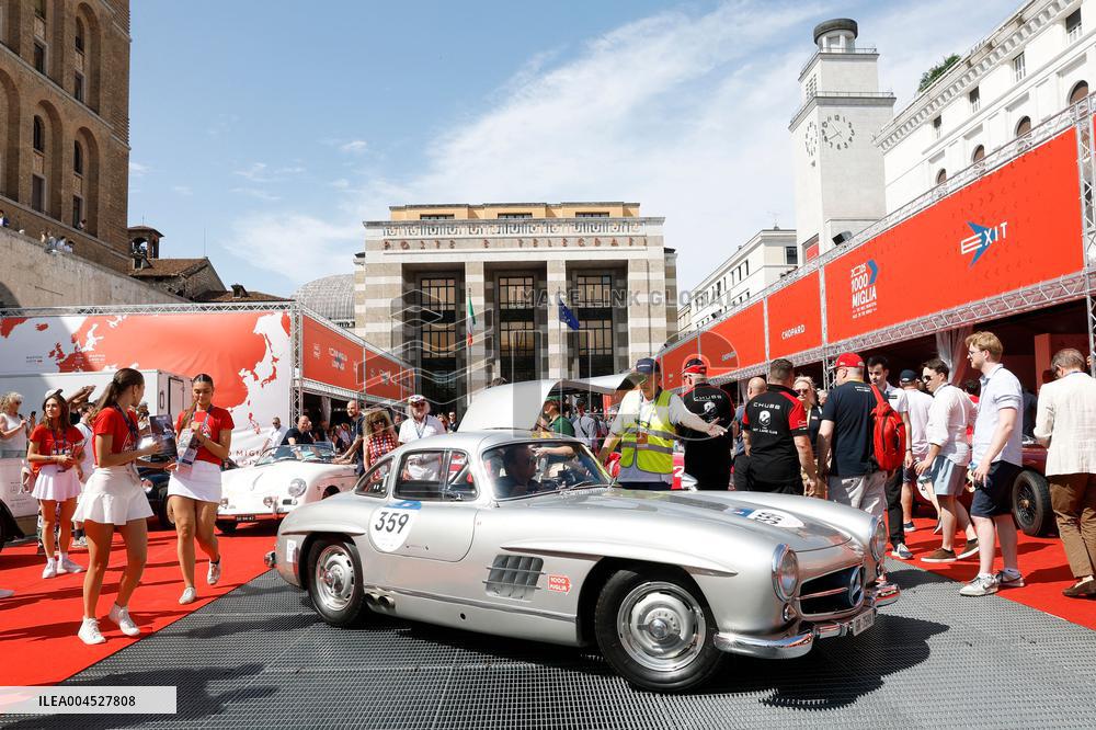 MOTORI - Auto Storiche - 1000Miglia - Punzonatura e Presentazione Vetture