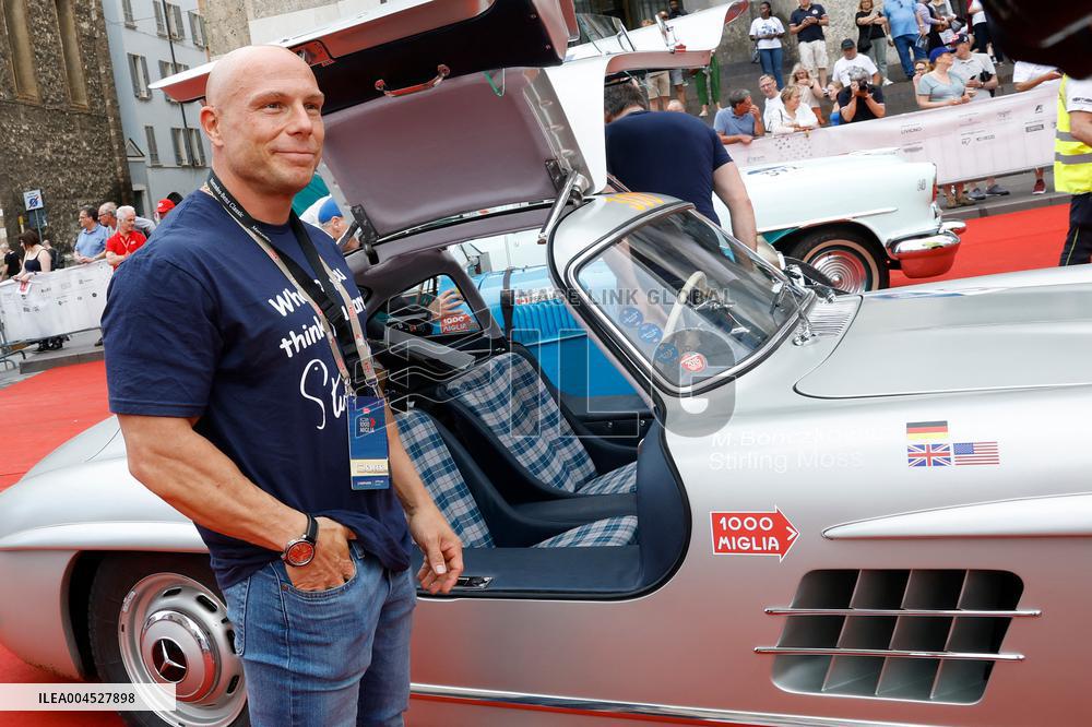 MOTORI - Auto Storiche - 1000Miglia - Punzonatura e Presentazione Vetture