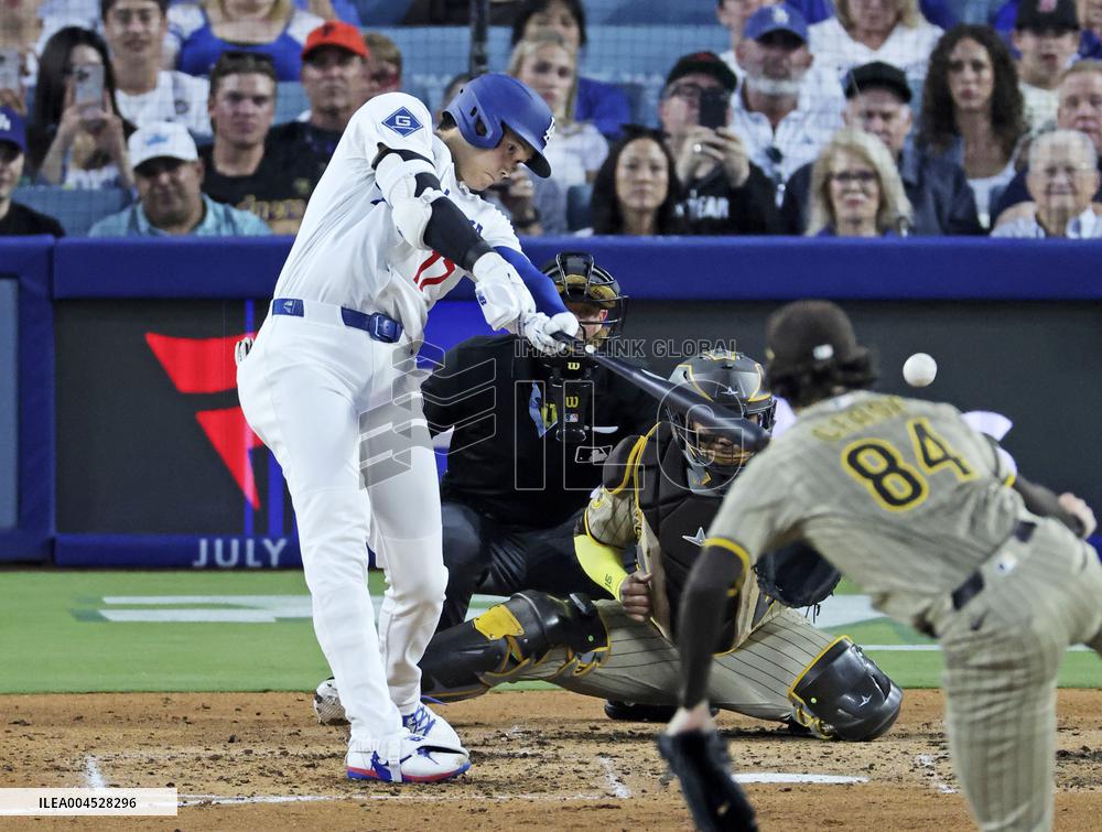Baseball: Padres vs. Dodgers