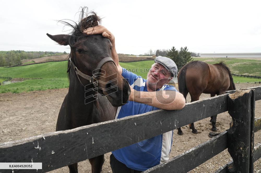 Foaling At Silver Duck Stable - Canada