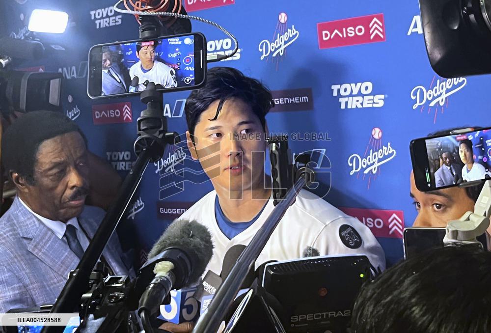 Baseball: Padres vs. Dodgers