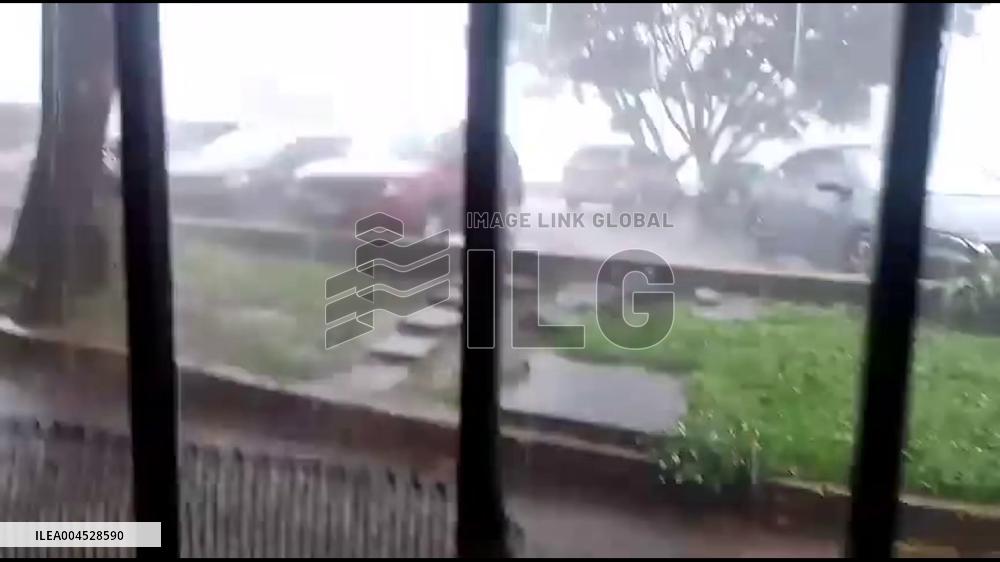 Mexico: Heavy Rain, Hail and Flooding Batter Parts of Mexico City