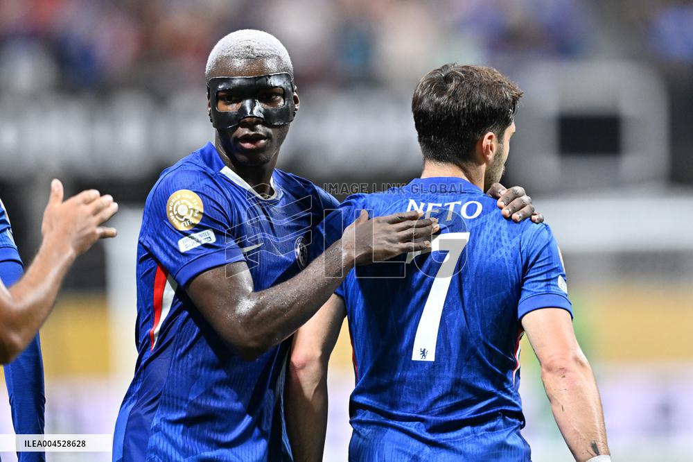 FIFA Club World Cup - Chelsea vs Los Angeles FC