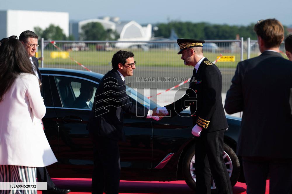 Politics at the Paris Air Show - Le Bourget