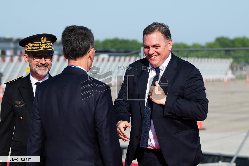 Politics at the Paris Air Show - Le Bourget