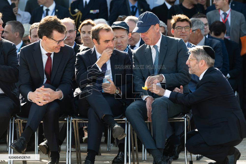 Politics at the Paris Air Show - Le Bourget