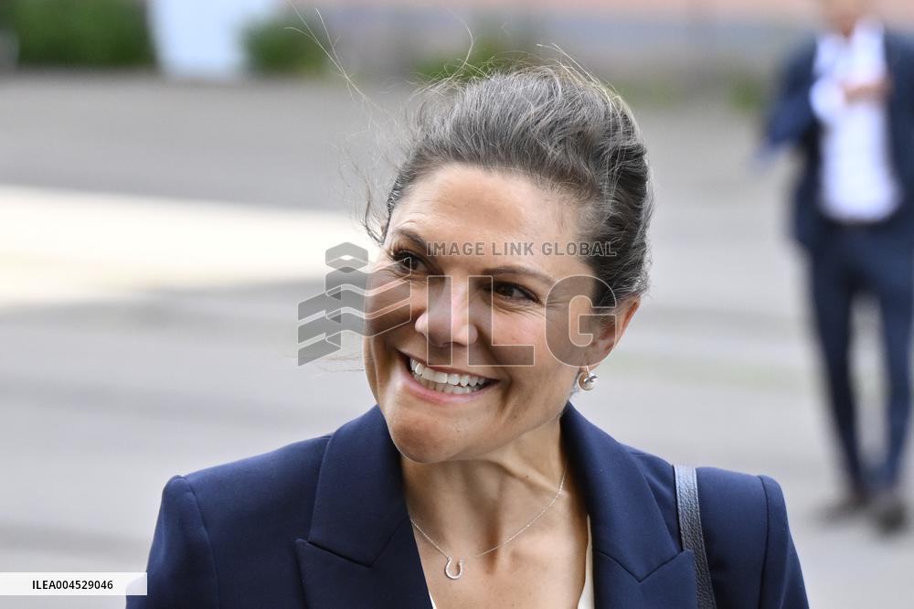 CROWN PRINCESS VICTORIA ICEBREAKER ODEN