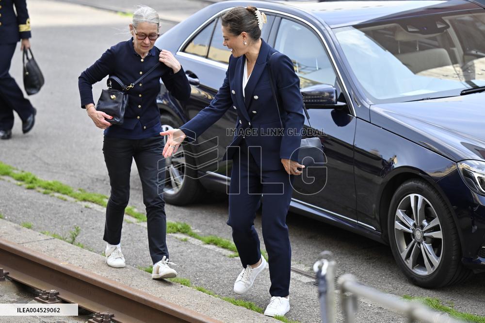 CROWN PRINCESS VICTORIA ICEBREAKER ODEN