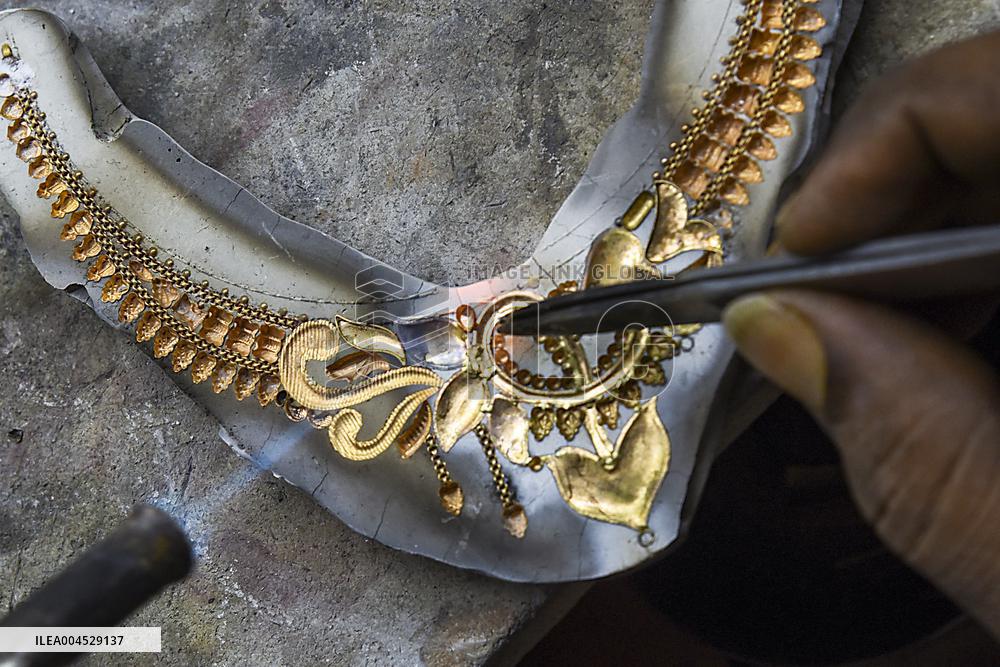 India Business Gold - India