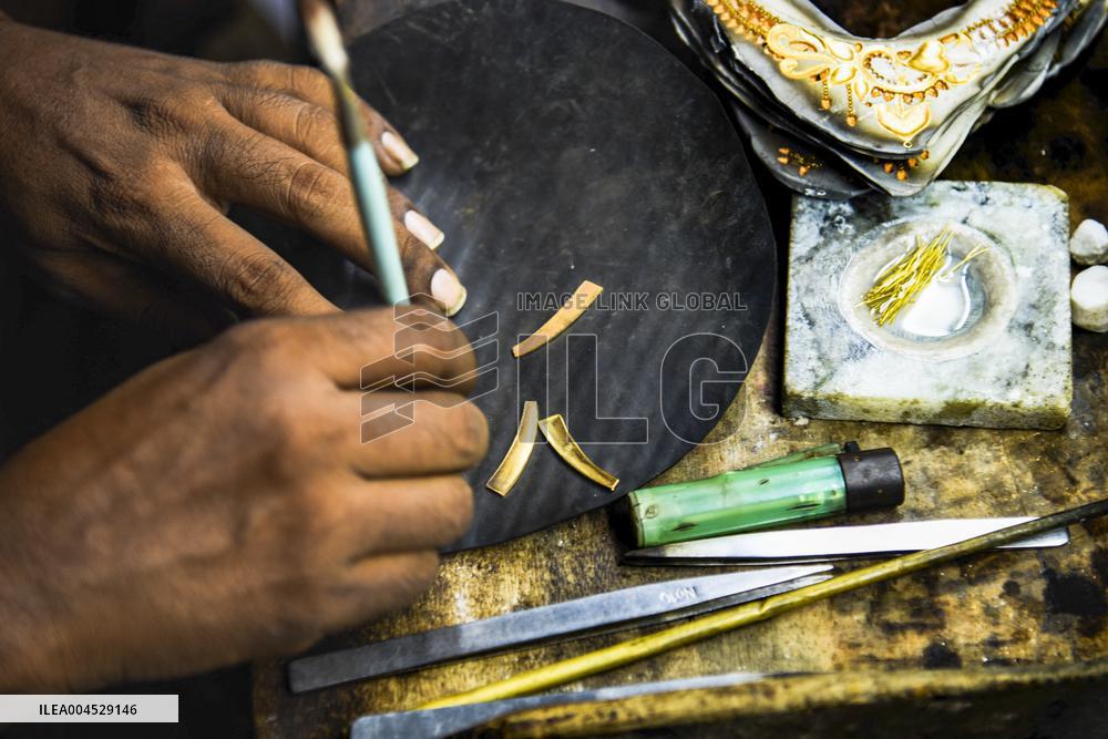 India Business Gold - India