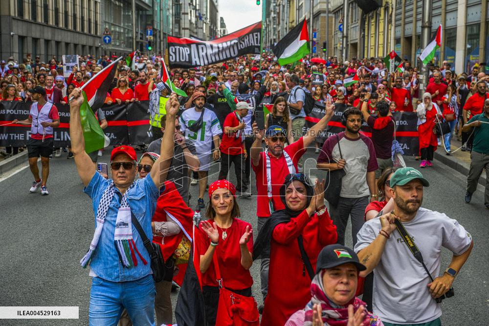 Red Human Line for Gaza - Brussels