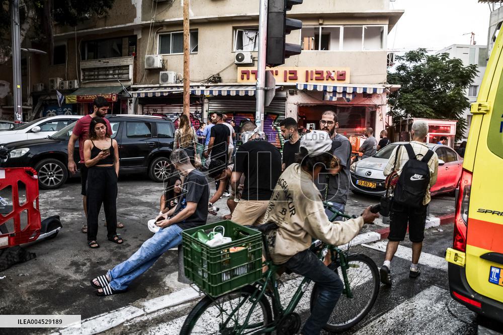 Iran Ballistic Missiles Attack on Israel - Tel Aviv