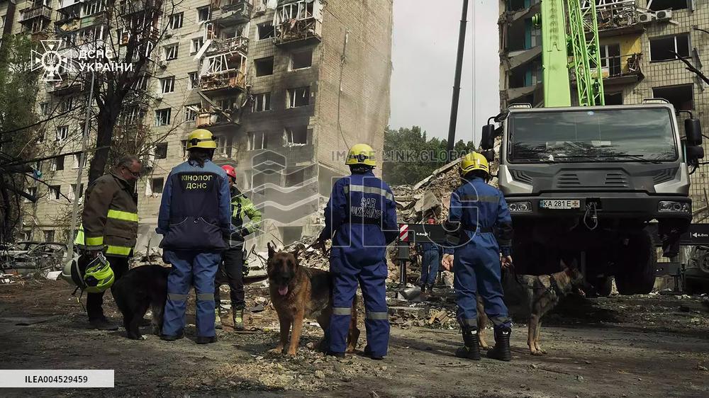 Horrifying Russian Missile Attack On Kyiv Kills 14 - Ukraine