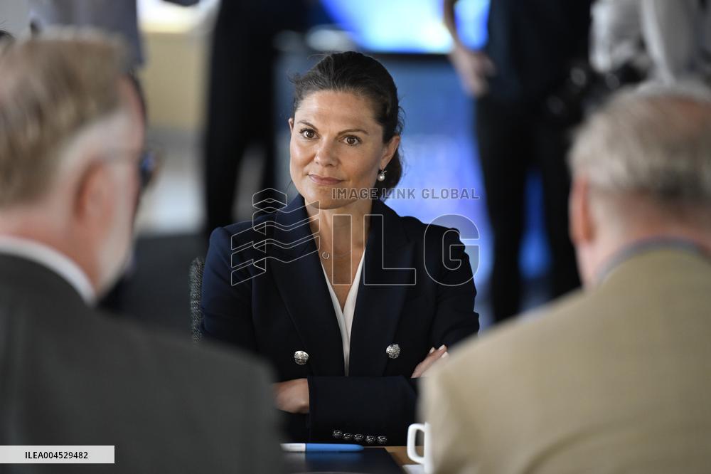 CROWN PRINCESS VICTORIA ICEBREAKER ODEN