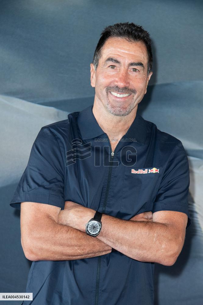 Dakar Chronicles Premiere