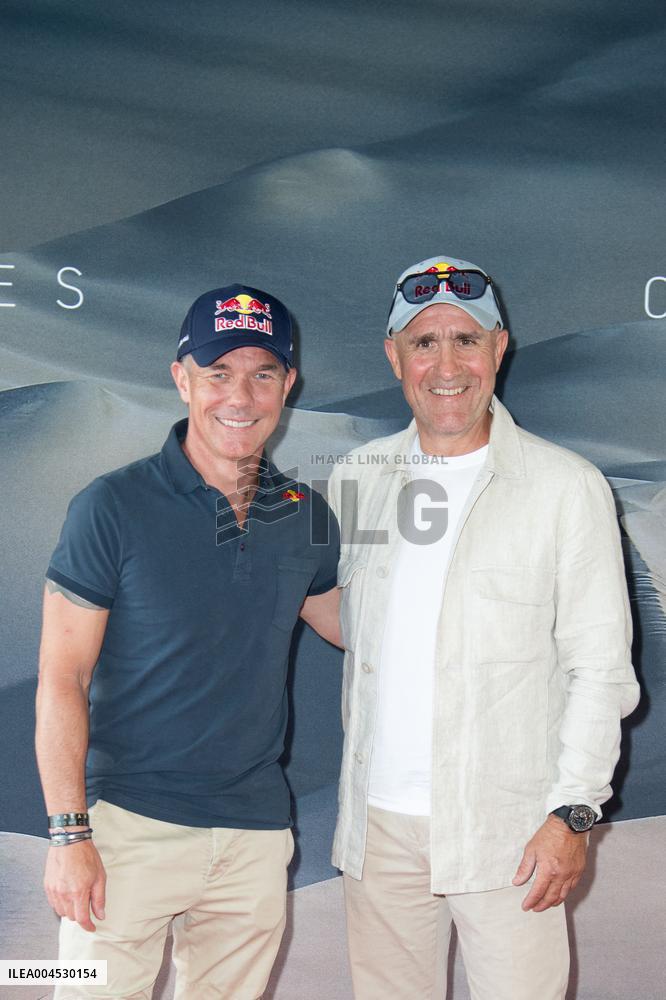 Dakar Chronicles Premiere