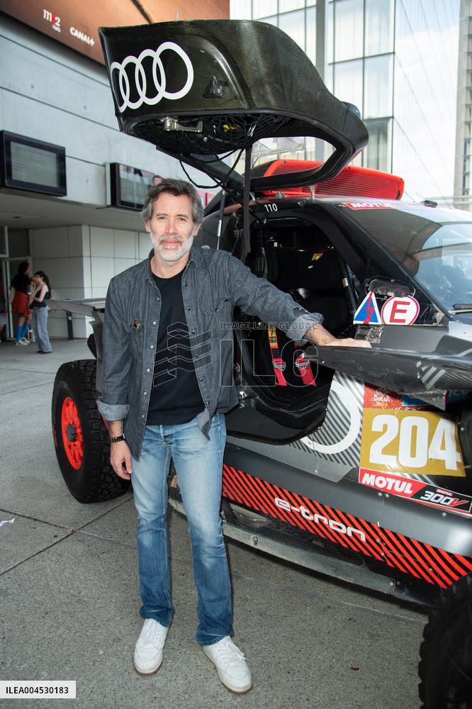 Dakar Chronicles Premiere