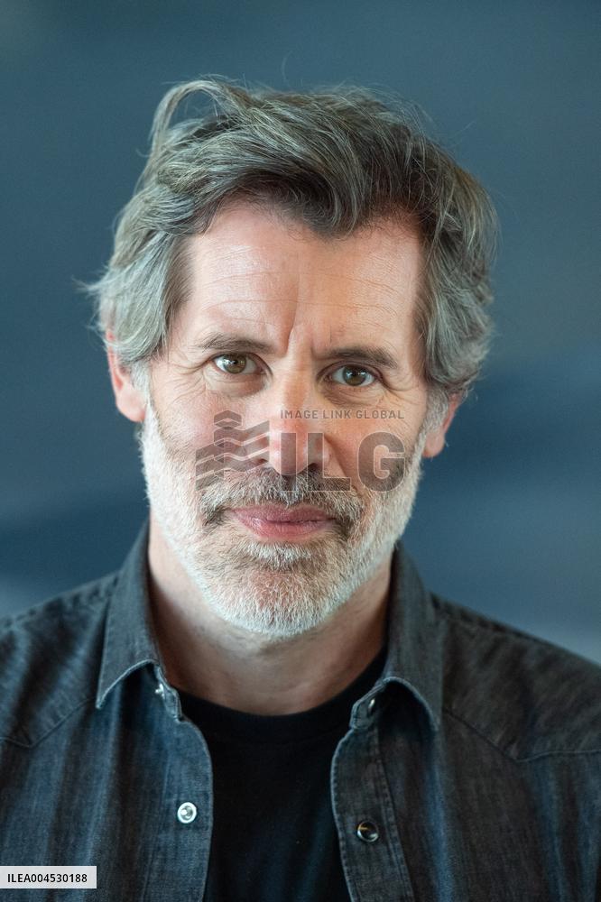 Dakar Chronicles Premiere