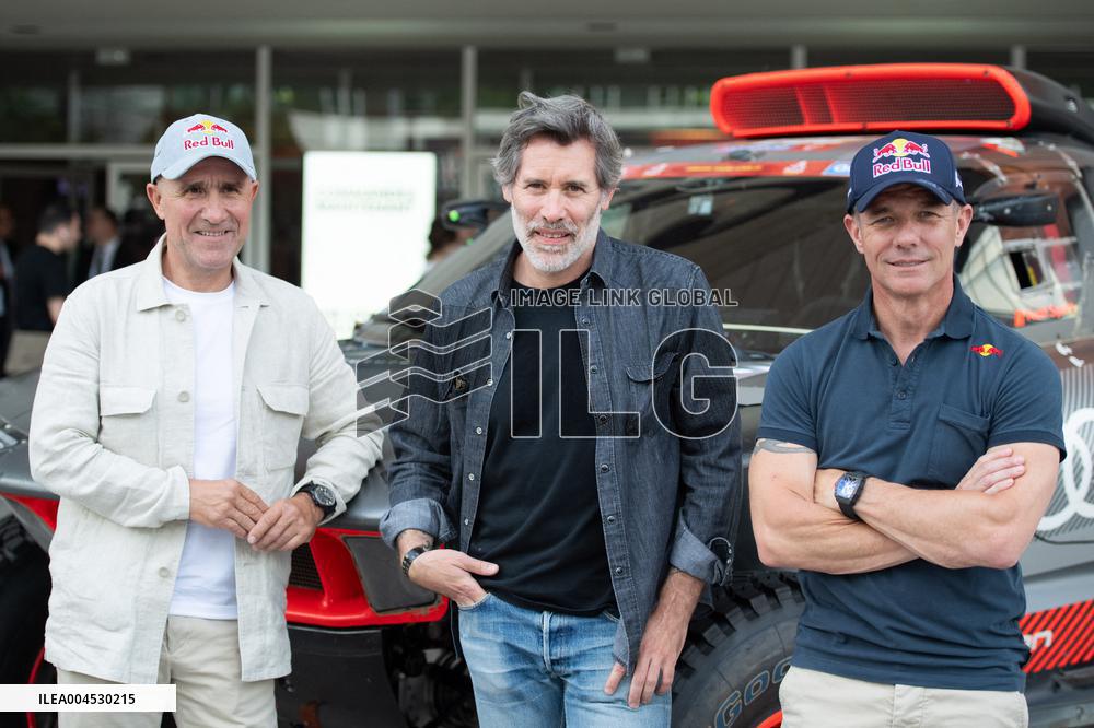 Dakar Chronicles Premiere