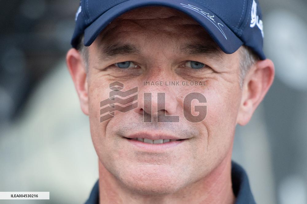 Dakar Chronicles Premiere