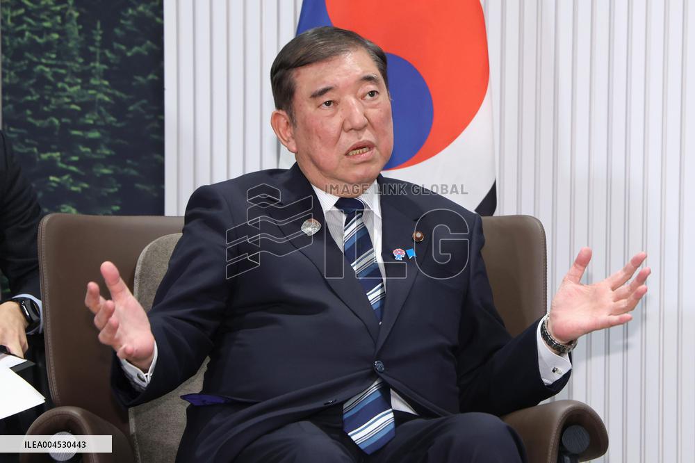 Japan-South Korea talks