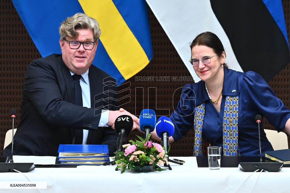 SWEDEN AND ESTONIA SIGN AGREEMENT ON PRISON PLACES