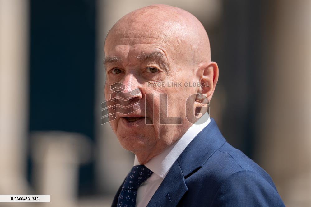 Gerard Larcher welcomes the President of the Rada Ruslan Stefanchuk - Paris AJ