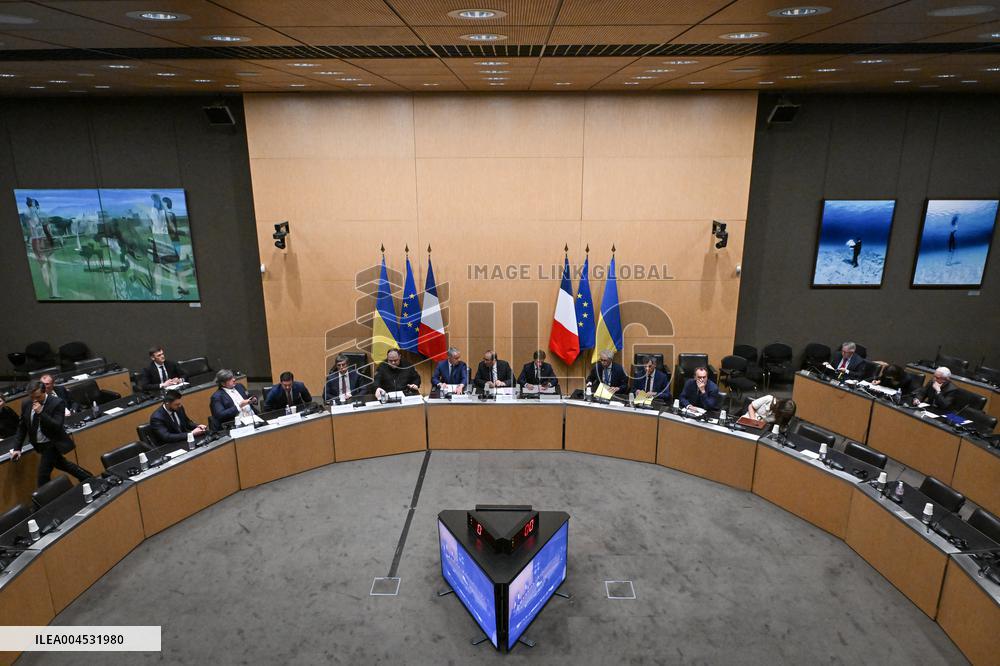 President of the Rada Ruslan Stefanchuk is welcomed at National Assembly in Paris - FA