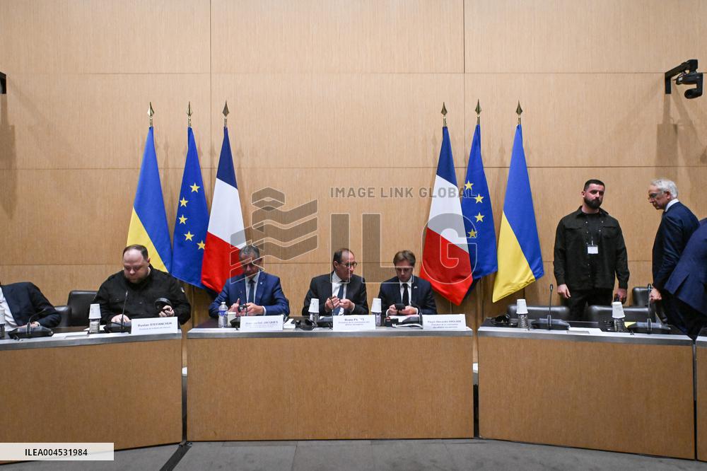 President of the Rada Ruslan Stefanchuk is welcomed at National Assembly in Paris - FA