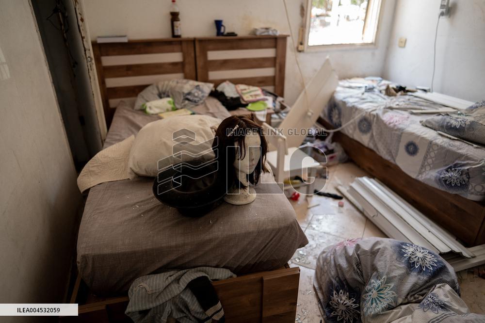 Iran Ballistic Missile hit Bnei Brak - Israel