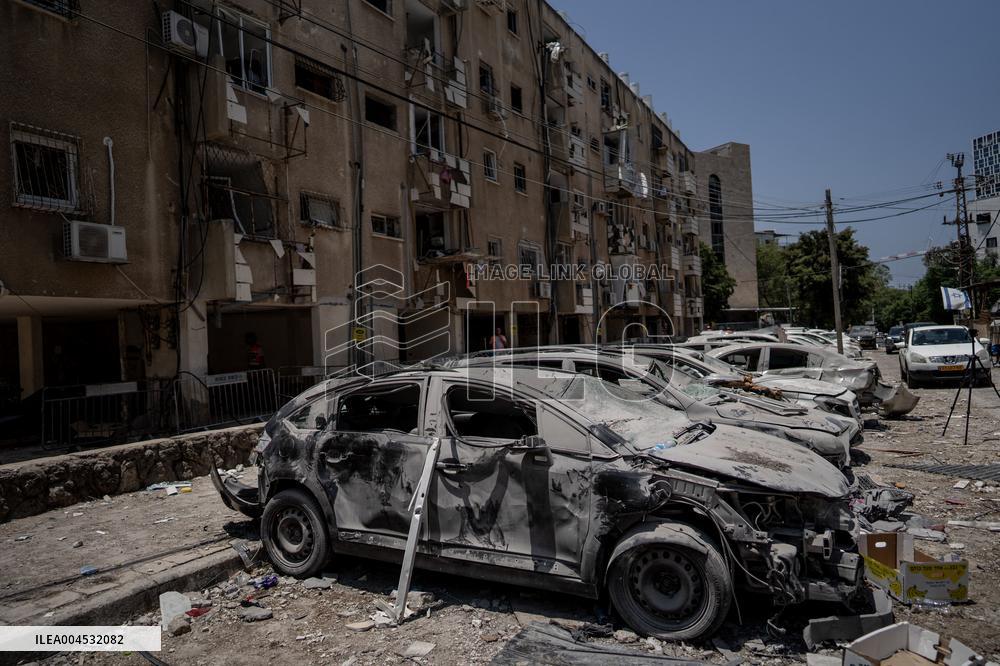 Iran Ballistic Missile hit Bnei Brak - Israel