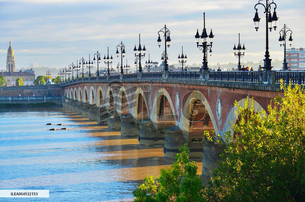 Illustration - Bordeaux