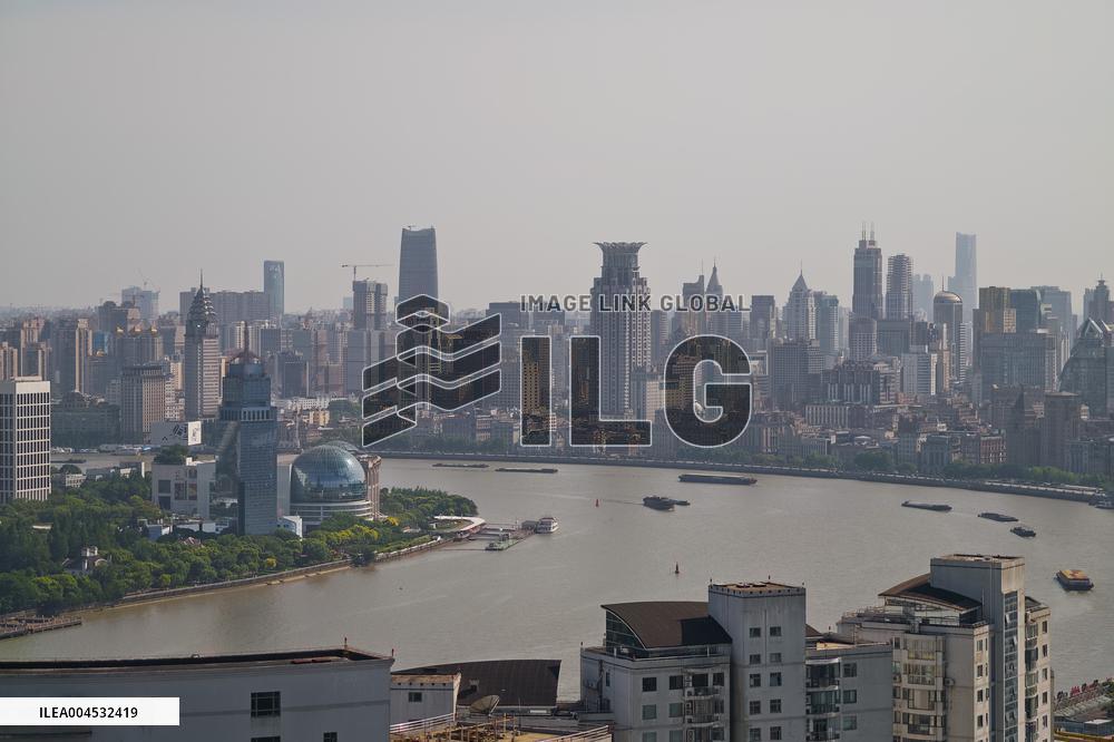 Shanghai Huangpu River Lujiazui