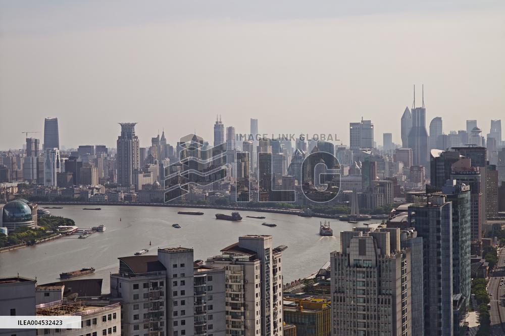 Shanghai Huangpu River Lujiazui