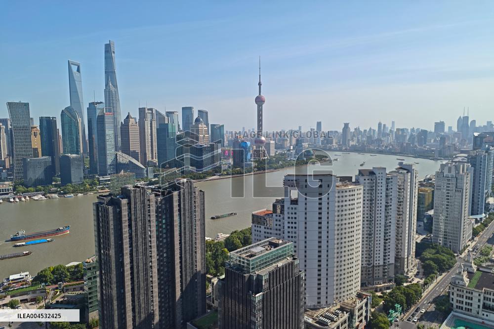 Shanghai Huangpu River Lujiazui