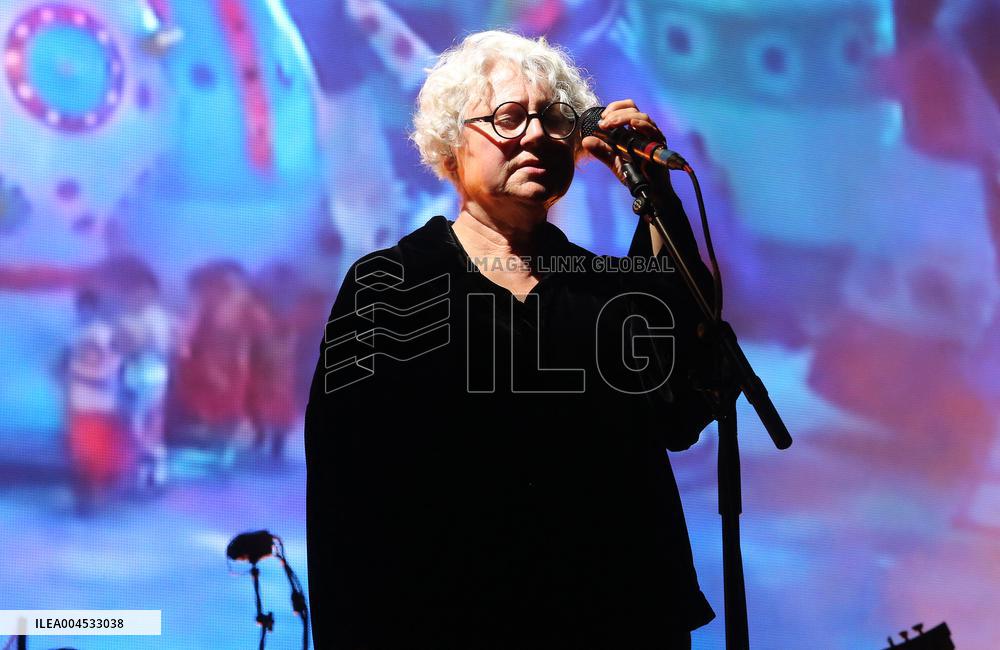 Massive Attack and Elisabeth Fraser Milan Concert - Italy