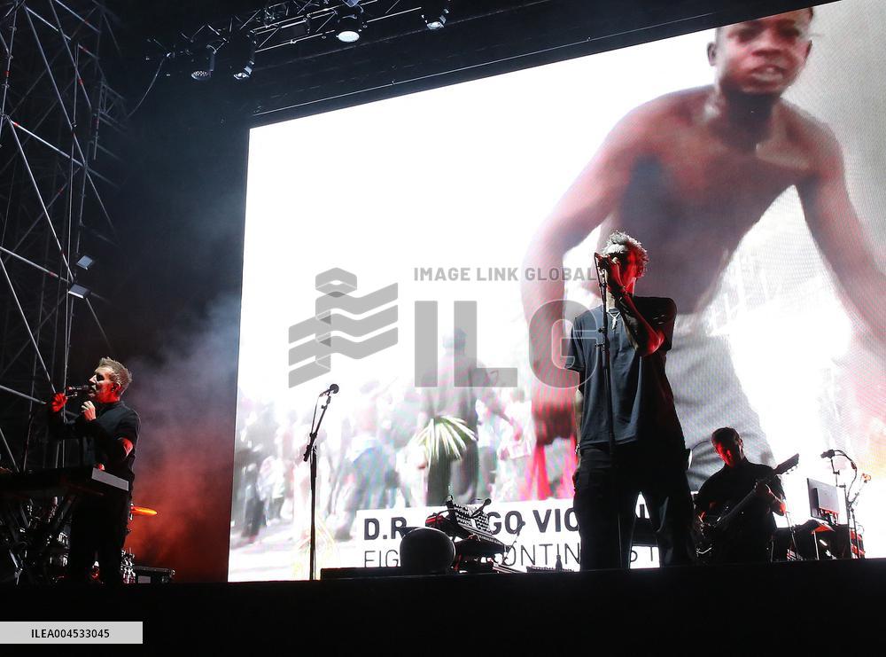 Massive Attack and Elisabeth Fraser Milan Concert - Italy