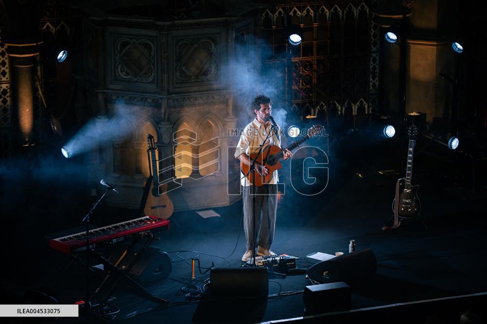 Nick Mulvey In Concert - London