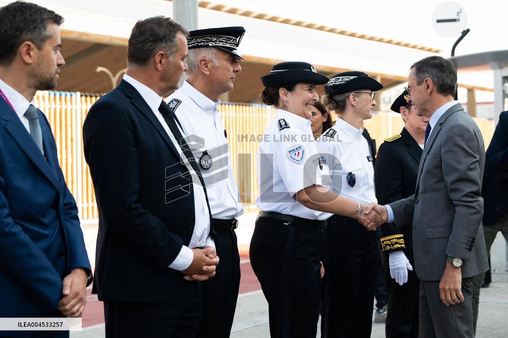 Bruno Retailleau at Gare du Nord Against Illegal Immigration - Paris