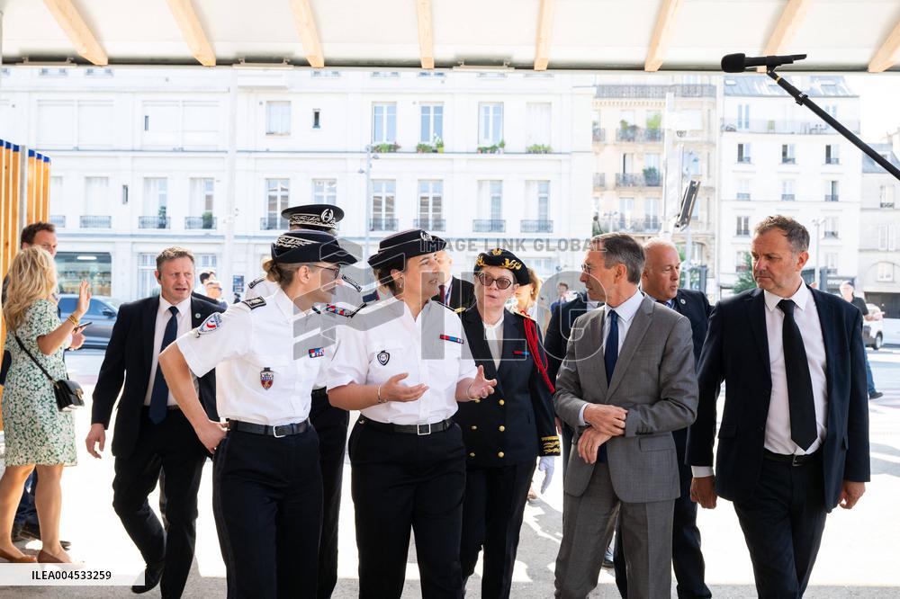 Bruno Retailleau at Gare du Nord Against Illegal Immigration - Paris