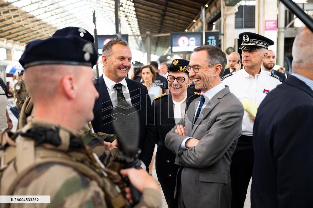 Bruno Retailleau at Gare du Nord Against Illegal Immigration - Paris