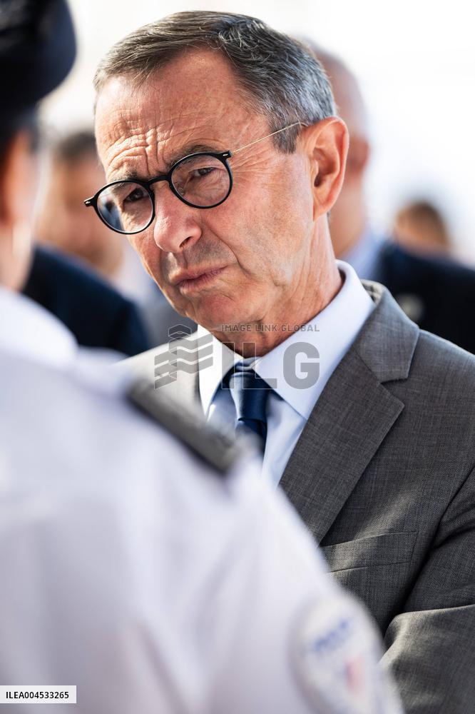 Bruno Retailleau at Gare du Nord Against Illegal Immigration - Paris
