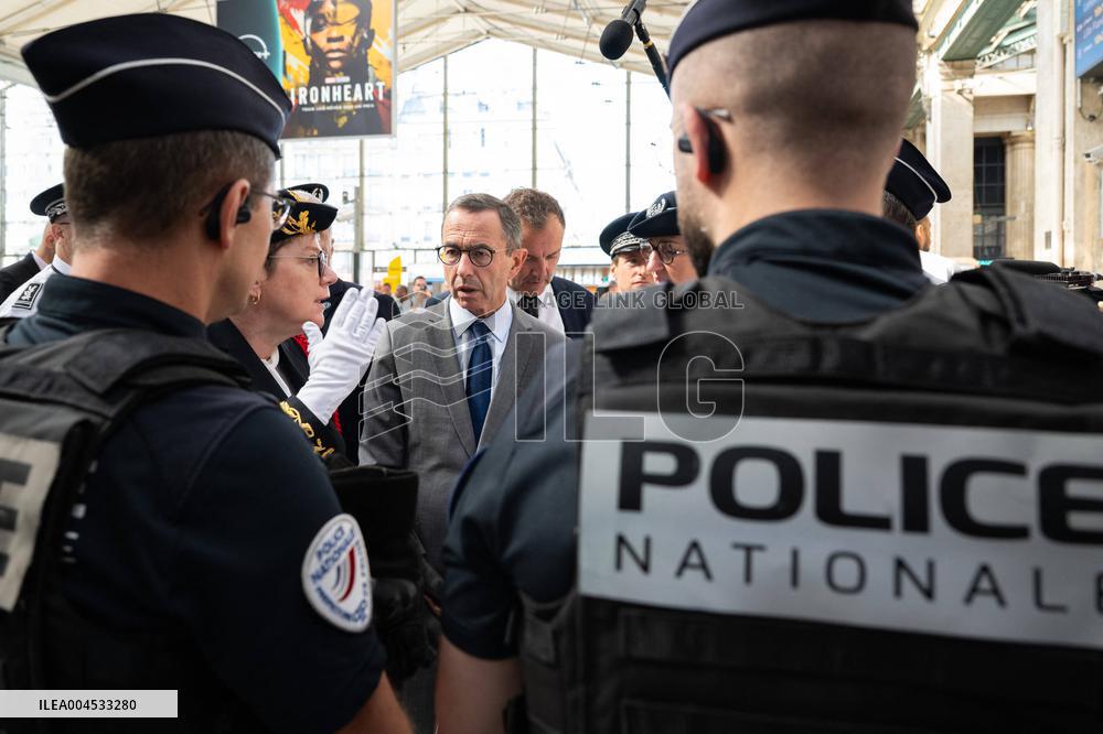 Bruno Retailleau at Gare du Nord Against Illegal Immigration - Paris