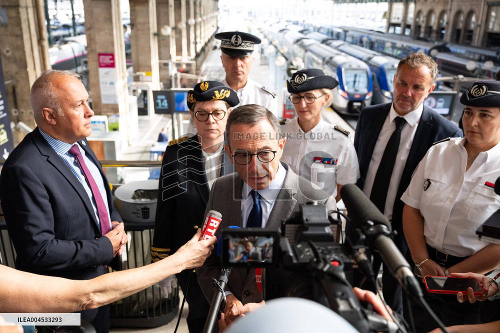Bruno Retailleau at Gare du Nord Against Illegal Immigration - Paris