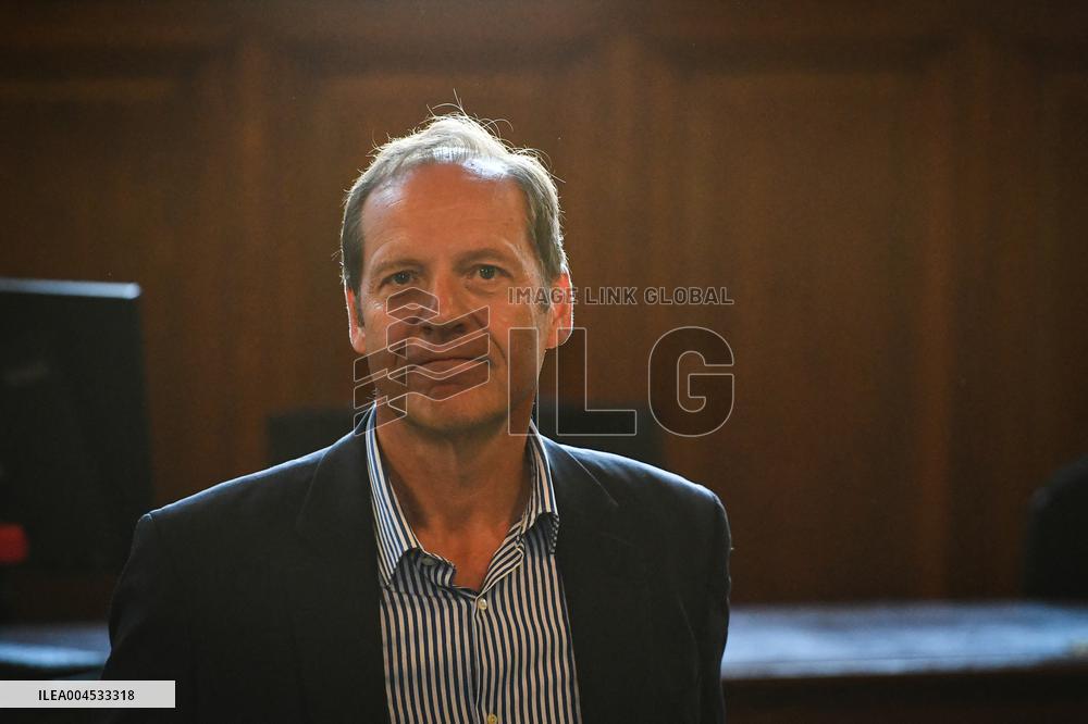 Tour de France dictation at the City Hall in Paris - FA