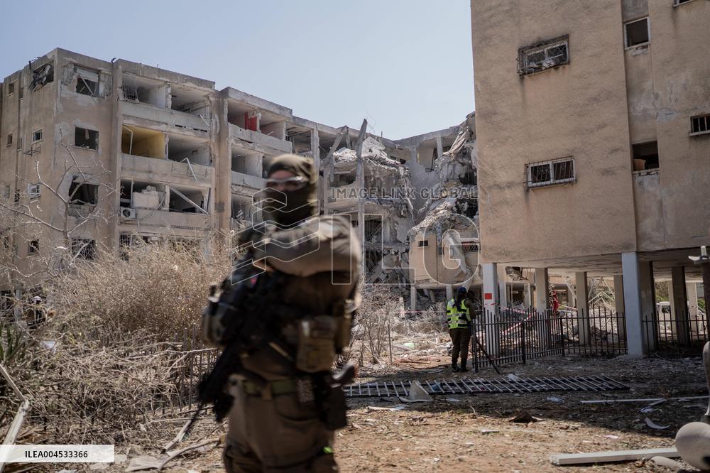 Iranian Balisstic Missle Hit Israel